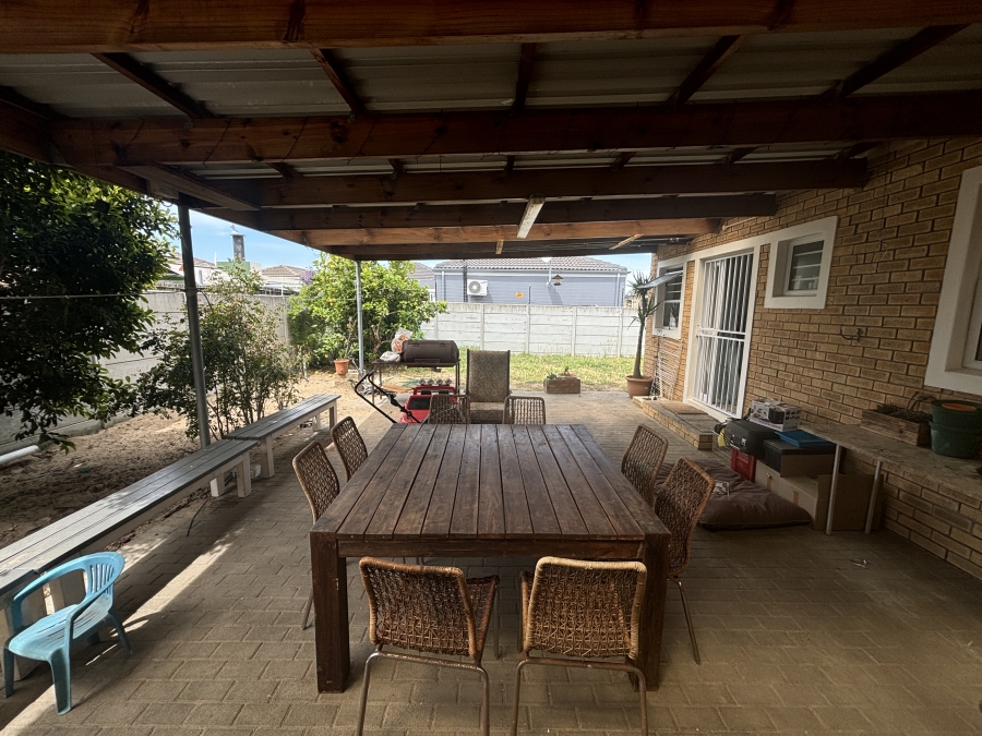 3 Bedroom Property for Sale in Zonnendal Western Cape